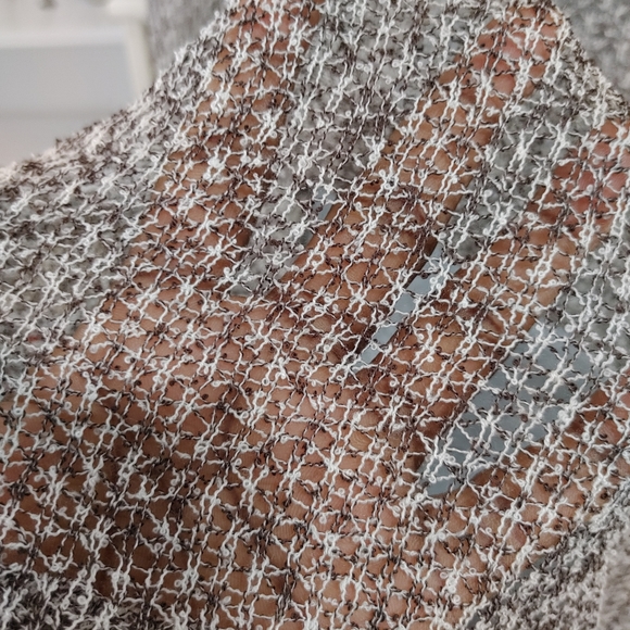 Seduction Sweater Asymmetrical Hem Size M - Picture 5 of 8